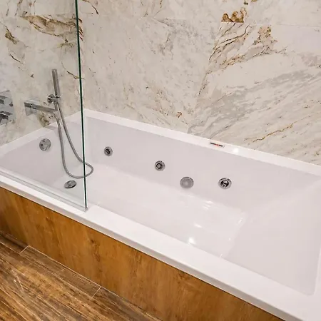 Marizen 4 Bedroom With Private Pool * אלבופיירה